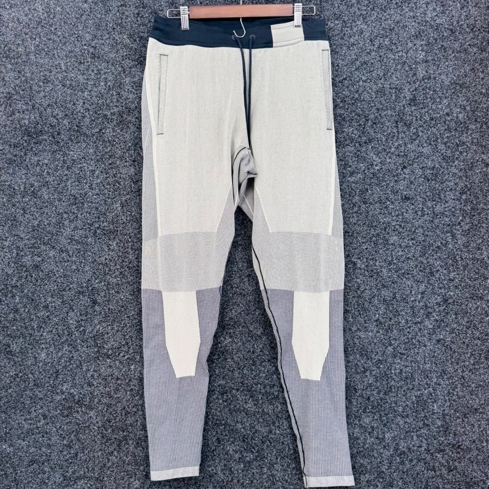 Nike Tech Knit Joggers Mens Medium Grey Black Tapered Sweatpants 886177-010